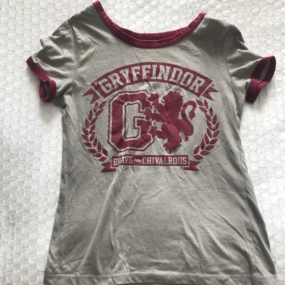 Harry Potter girffindor shirt girls